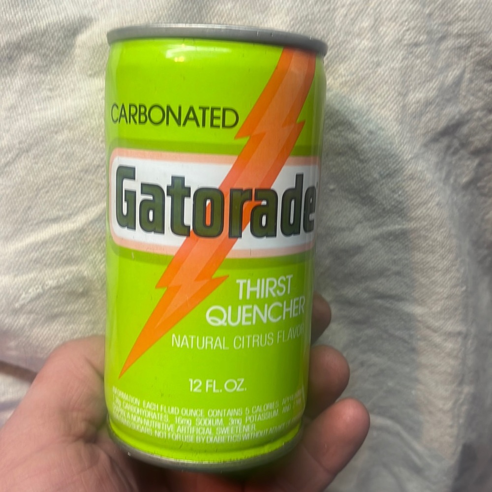 1975 Gatorade can with tab still attached.